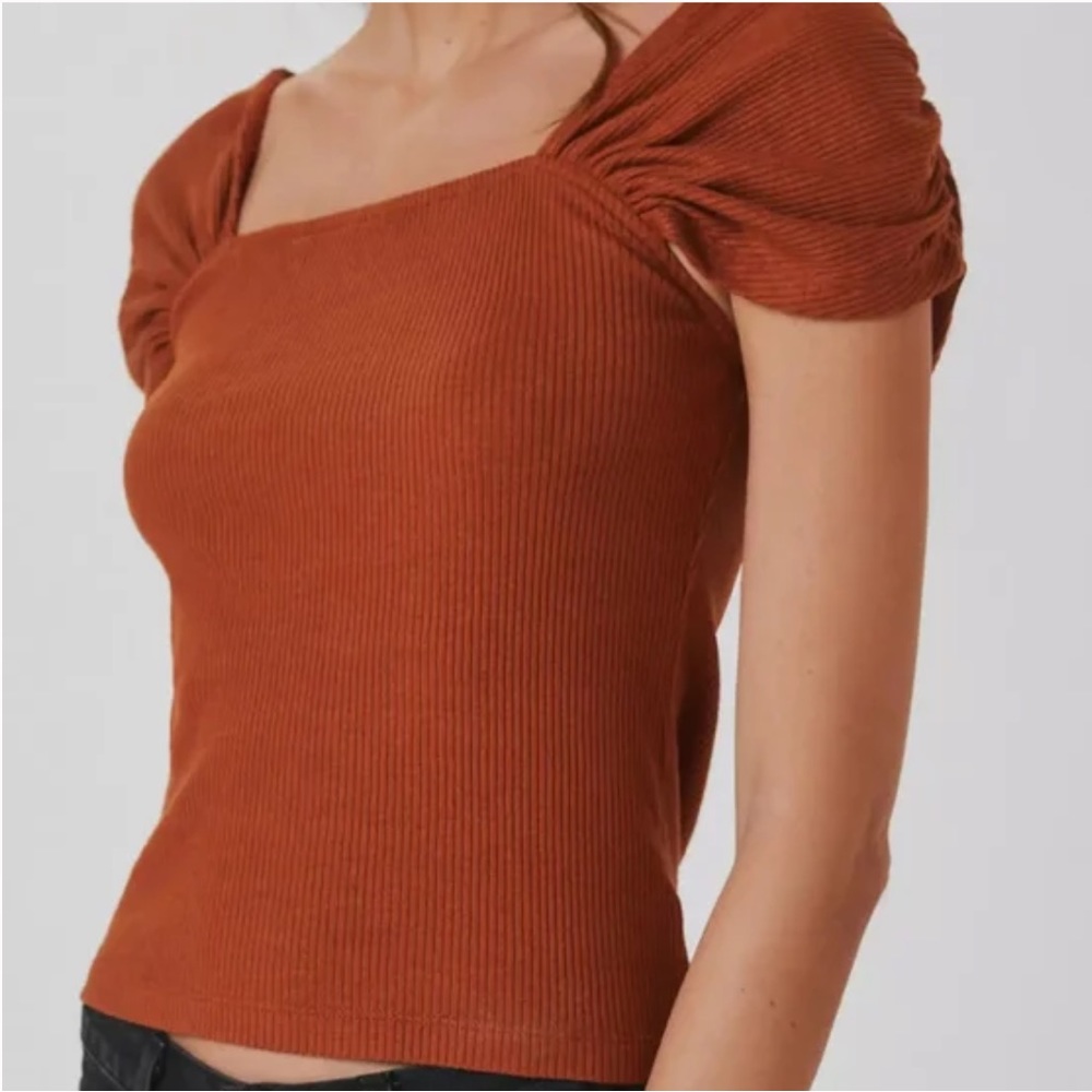 NWT Anthropologie Ruched Shoulder Ribbed Top